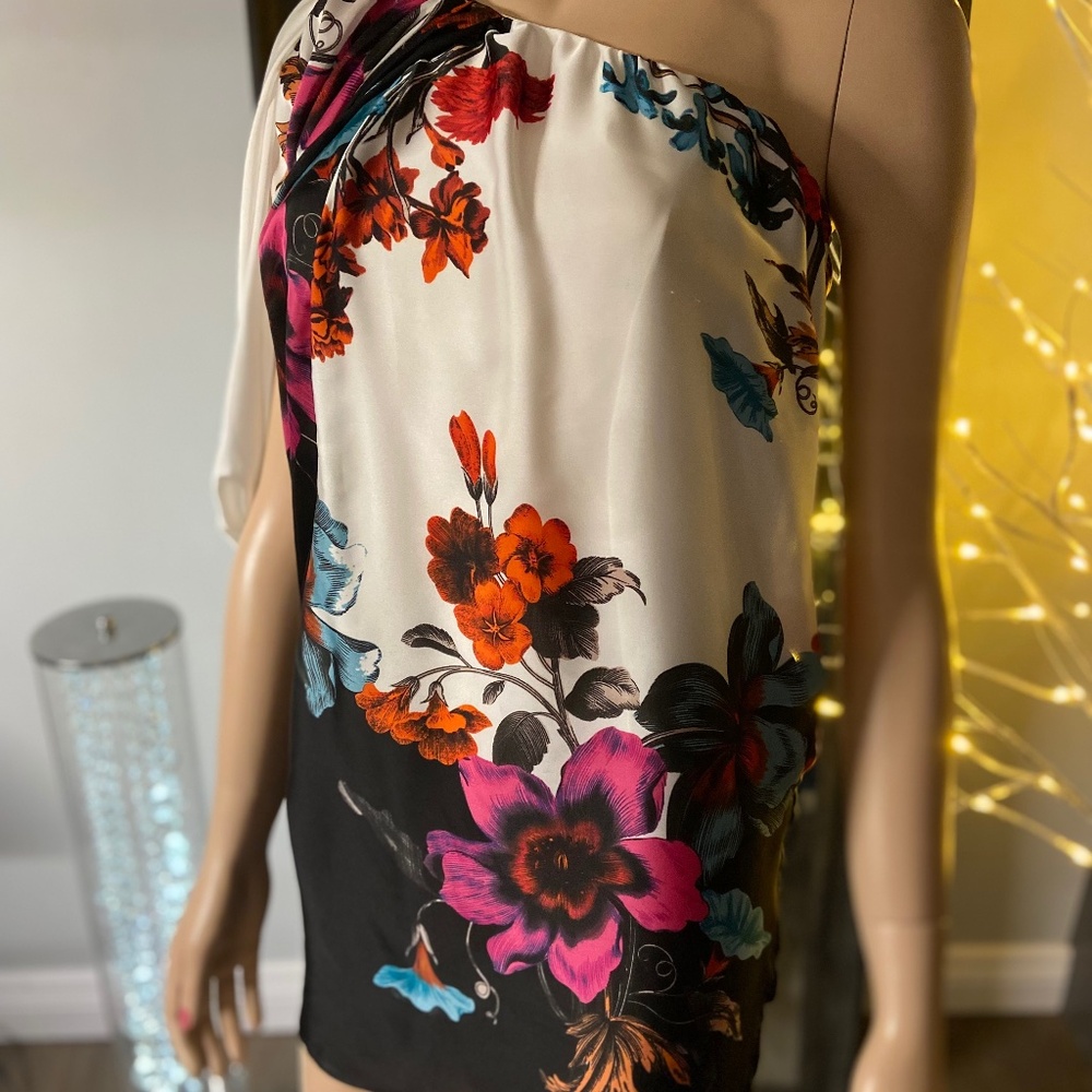 NWT: Aqua Blk & Wht Satin Floral Print Pleated One-Shoulder Print Mini Dress 0